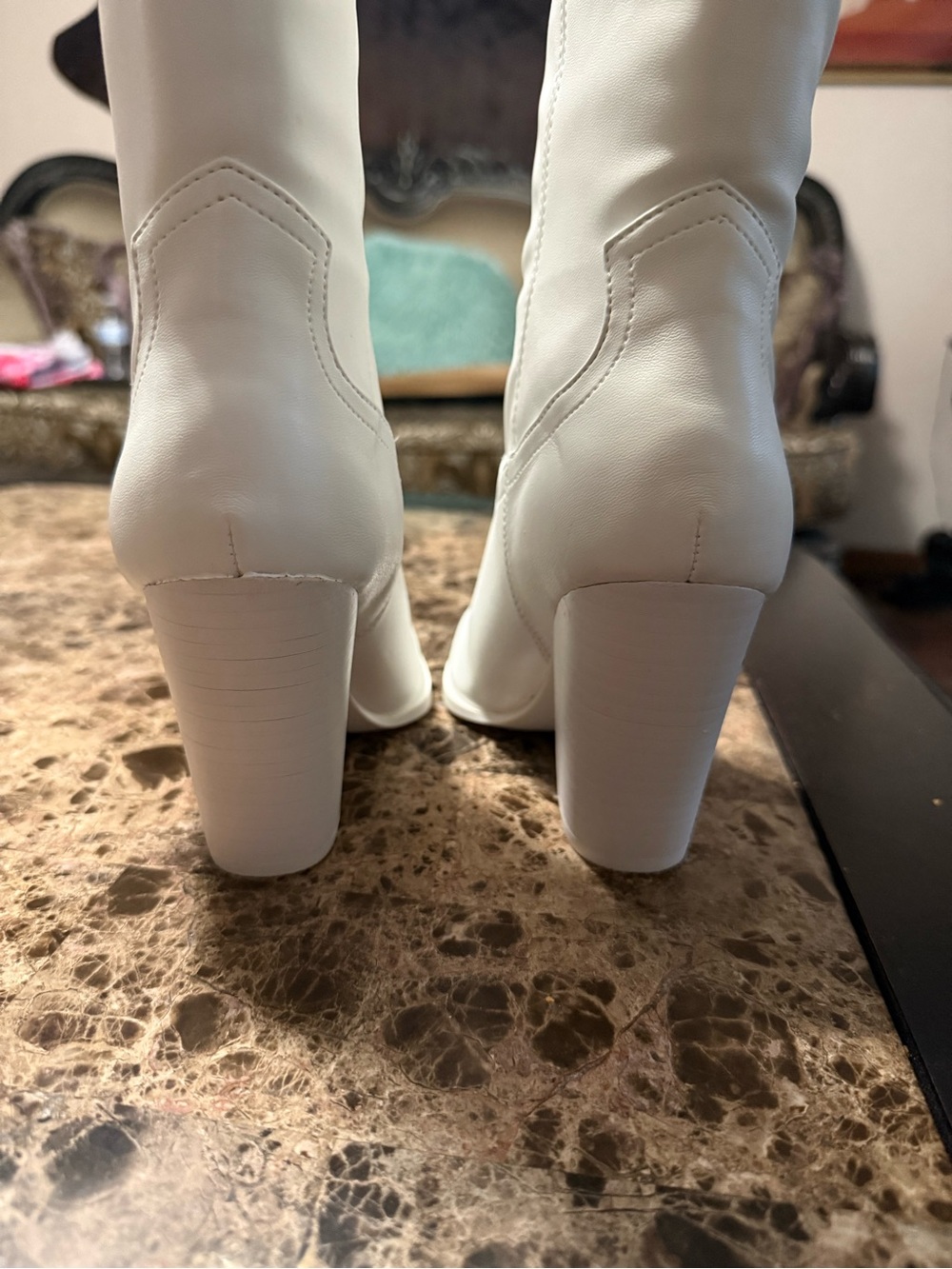 Steve Madden White Heeled Western Boots - Never Worn - Picture 6 of 9